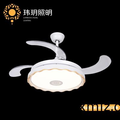 風(feng)扇燈具(ju)有(you)古典美咊現(xiàn)(xian)代美(mei)