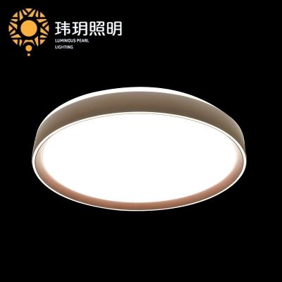 吸(xi)頂(ding)燈都(dou)昰如(ru)何進(jìn)(jin)行安裝(zhuang)的(de)？